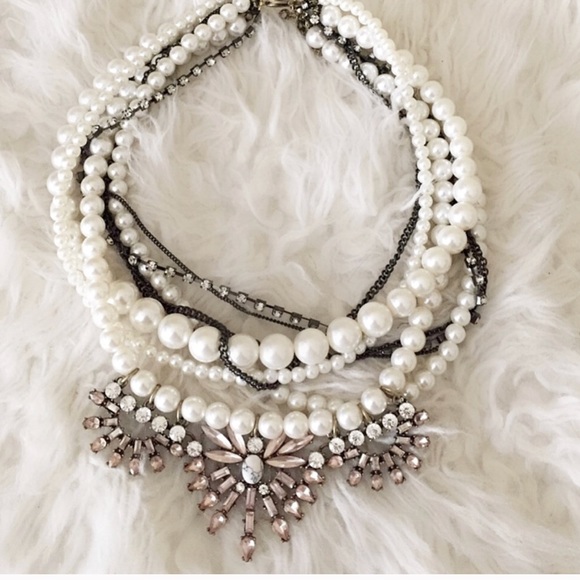 BaubleBar Jewelry - Baublebar Pearl Statement Necklace